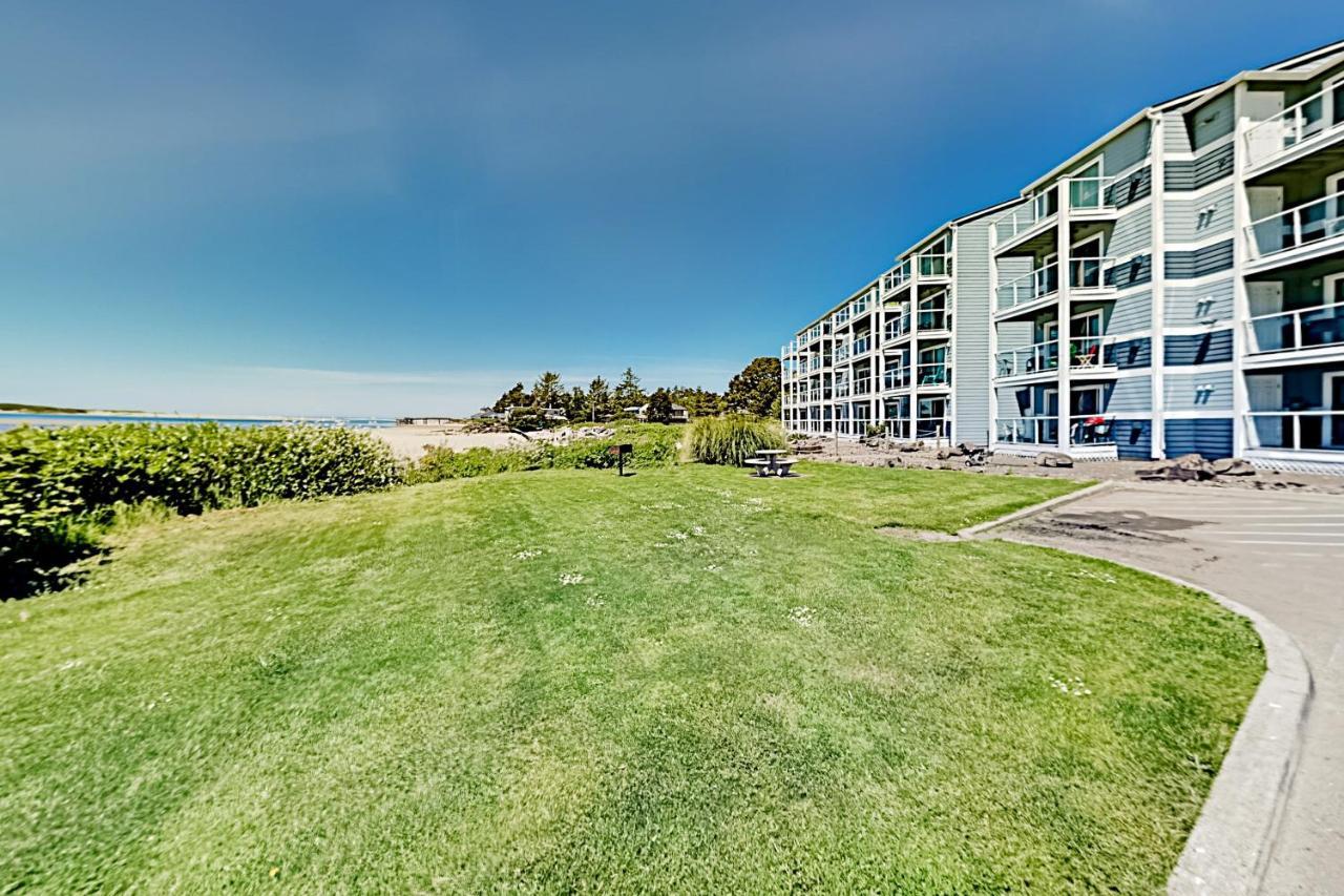 New Listing! Bay-View Beauty With Private Balcony Condo Λίνκολν Σίτι Εξωτερικό φωτογραφία